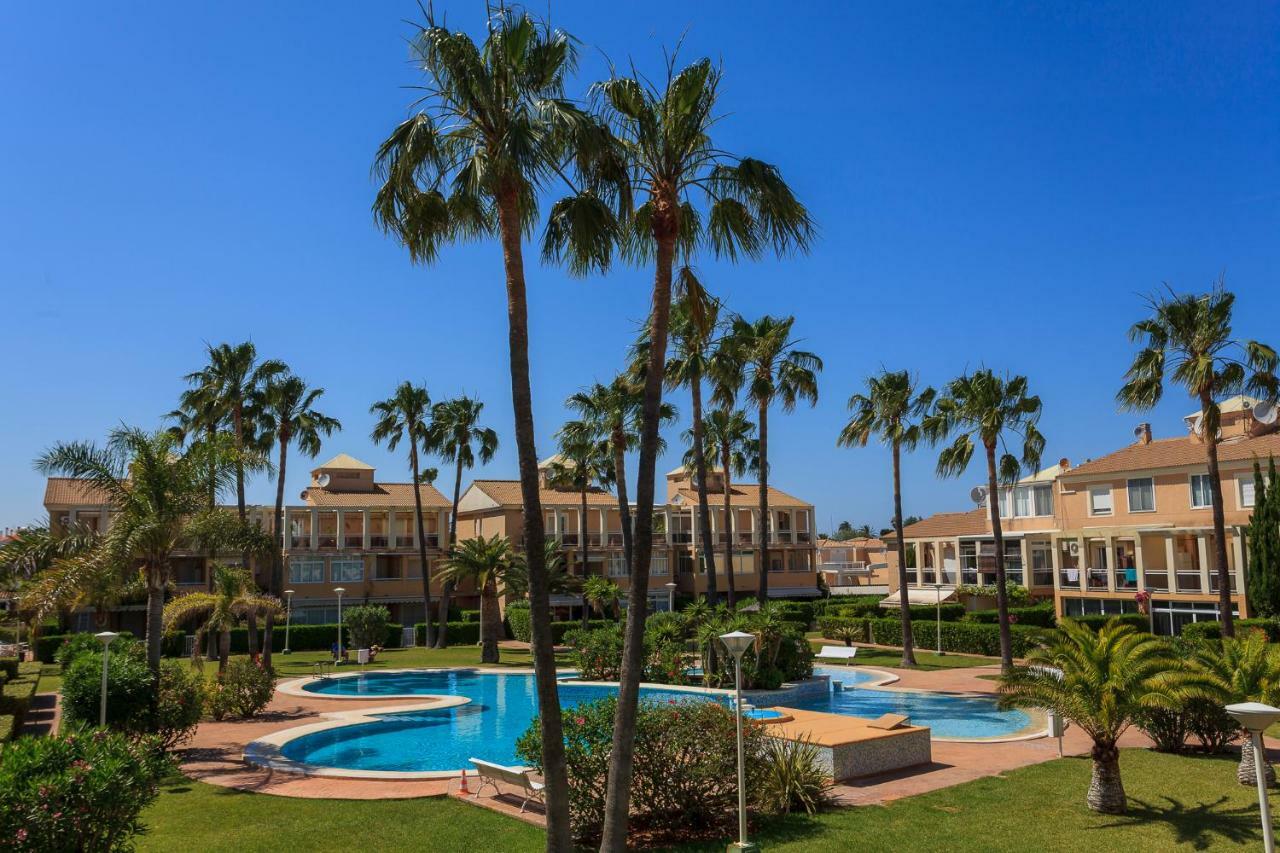 Apartamento playa con piscina y terraza en urbanizacion de lujo Dénia Exterior foto