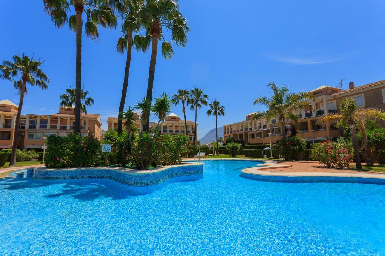 Apartamento playa con piscina y terraza en urbanizacion de lujo Dénia Exterior foto